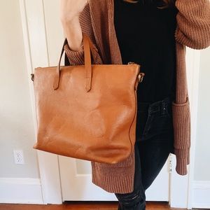 Madewell medium zip top bag in English Saddle